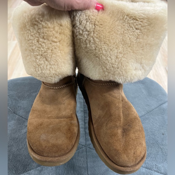 Uggs classic short boots in original tan&beige shearling  inside women’s size 10 - Picture 1 of 5